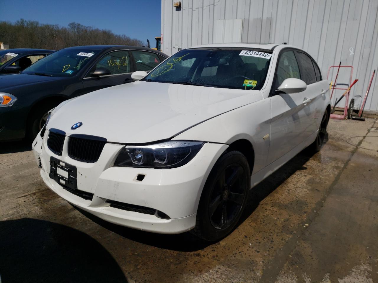 Photo 2 from auction – 2008 BMW 328 XI with VIN WBAVC93558K041469