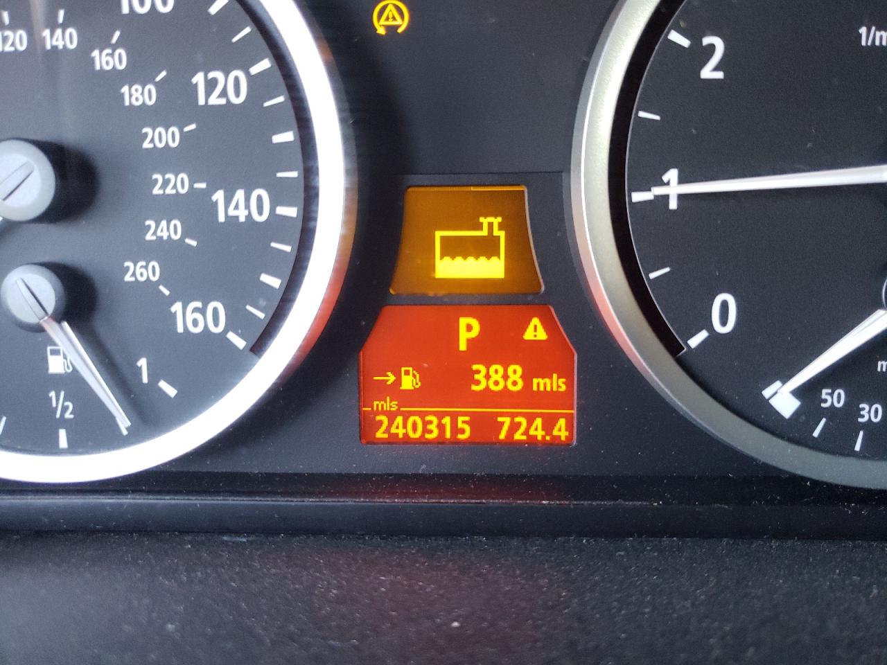 Photo 8 from auction – 2007 BMW 525 I with VIN WBANE53527CY05662