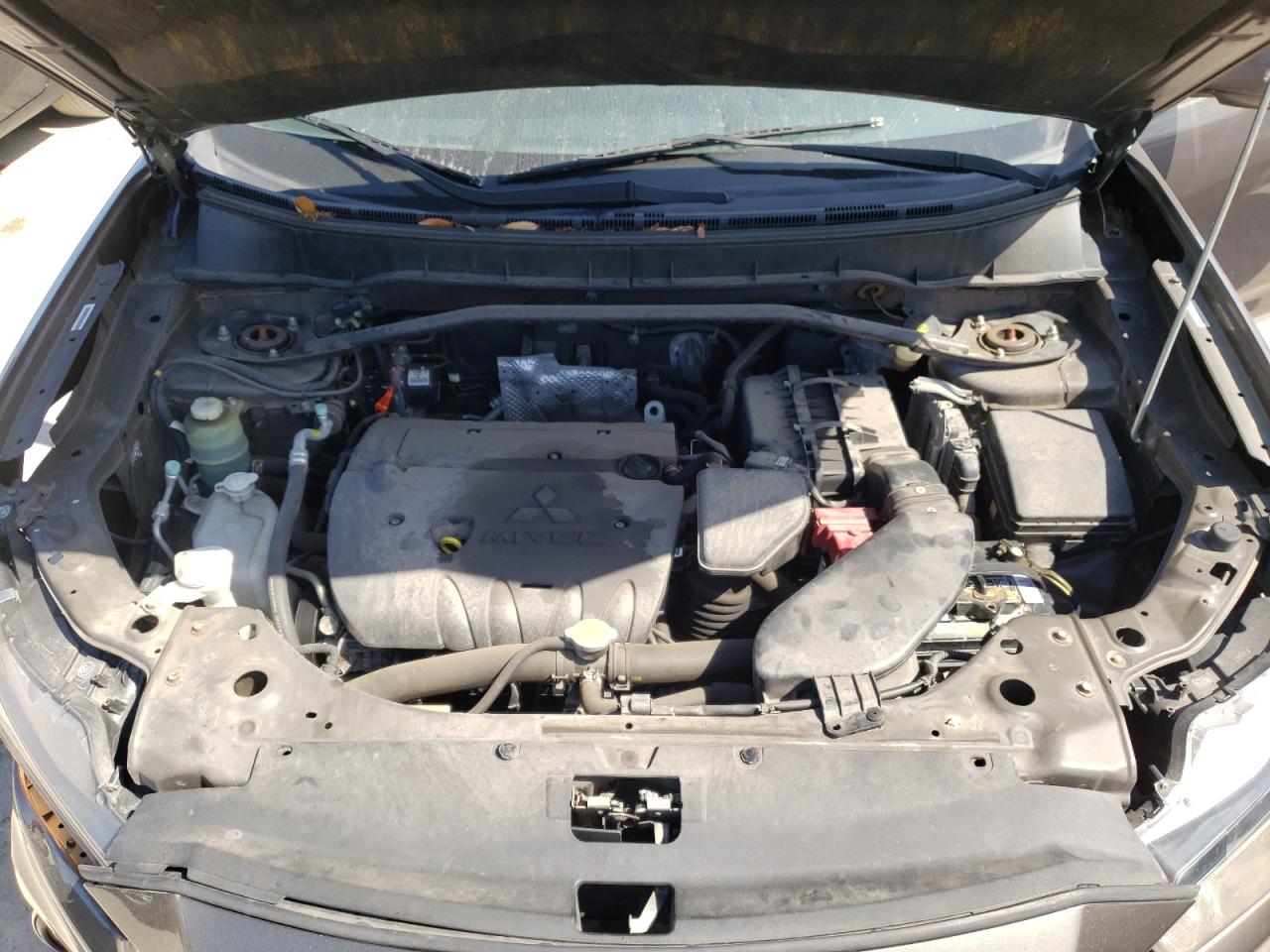 Photo 7 from auction – 2010 MITSUBISHI OUTLANDER with VIN JA4AS3AW5AZ010971
