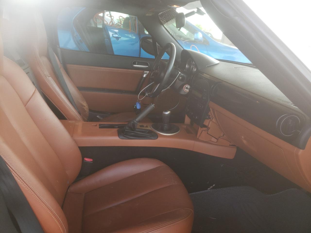 Photo 5 from auction – 2006 MAZDA MX-5 MIATA with VIN JM1NC25F860105092