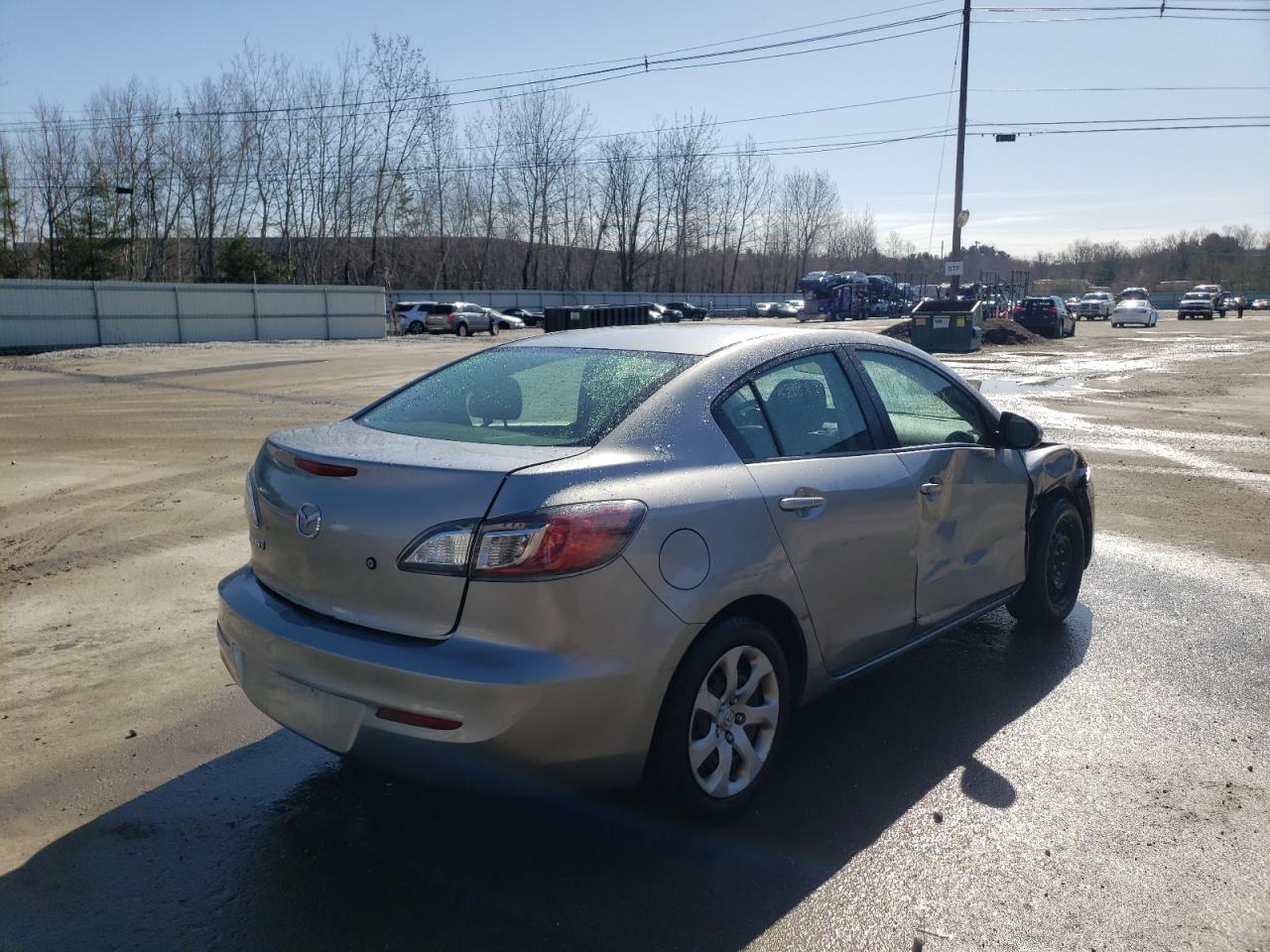 Photo 4 from auction – 2012 MAZDA 3 I with VIN JM1BL1UG7C1501544