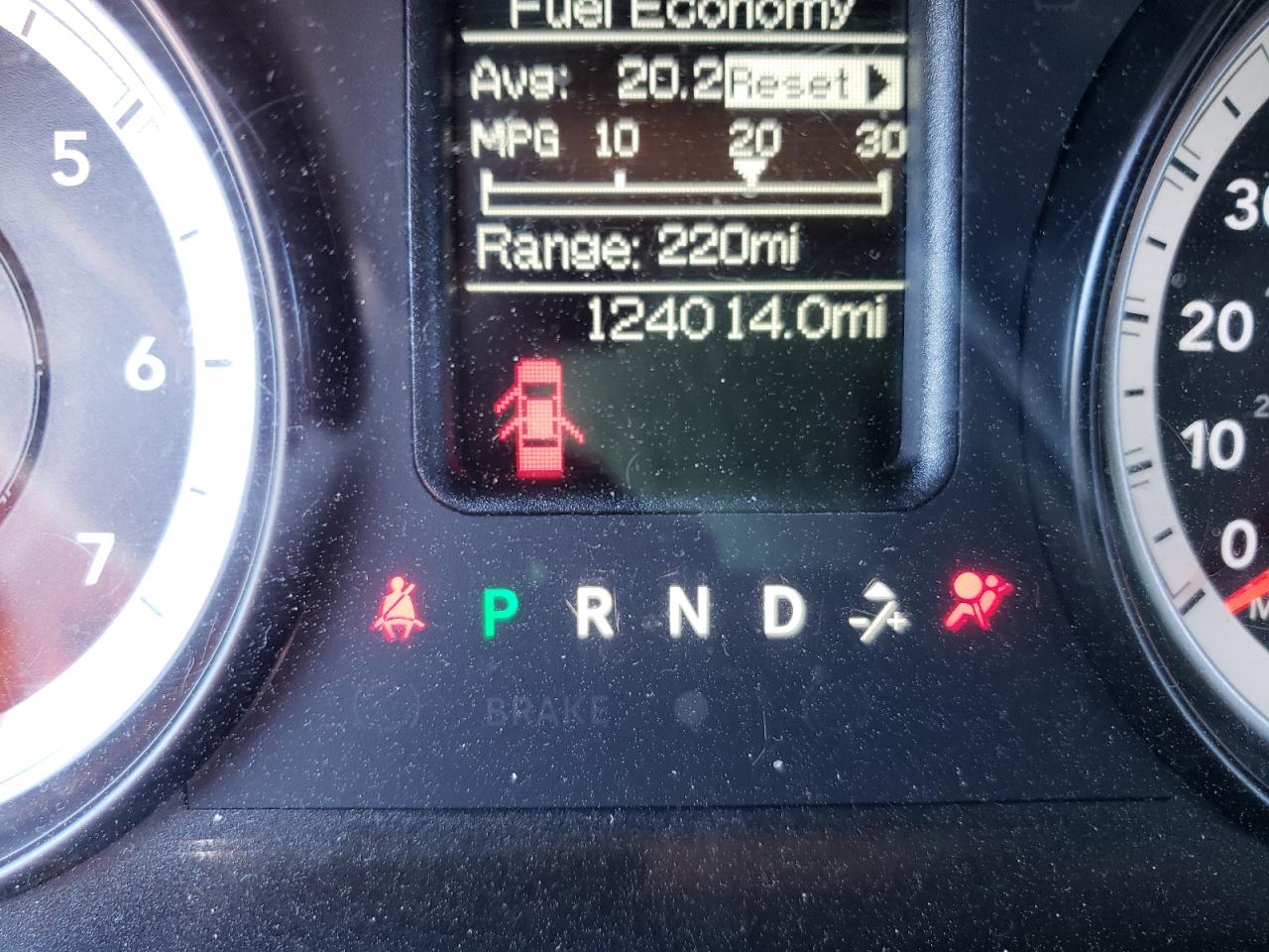 Photo 8 from auction – 2014 RAM 1500 SLT with VIN 1C6RR6GT0ES314427