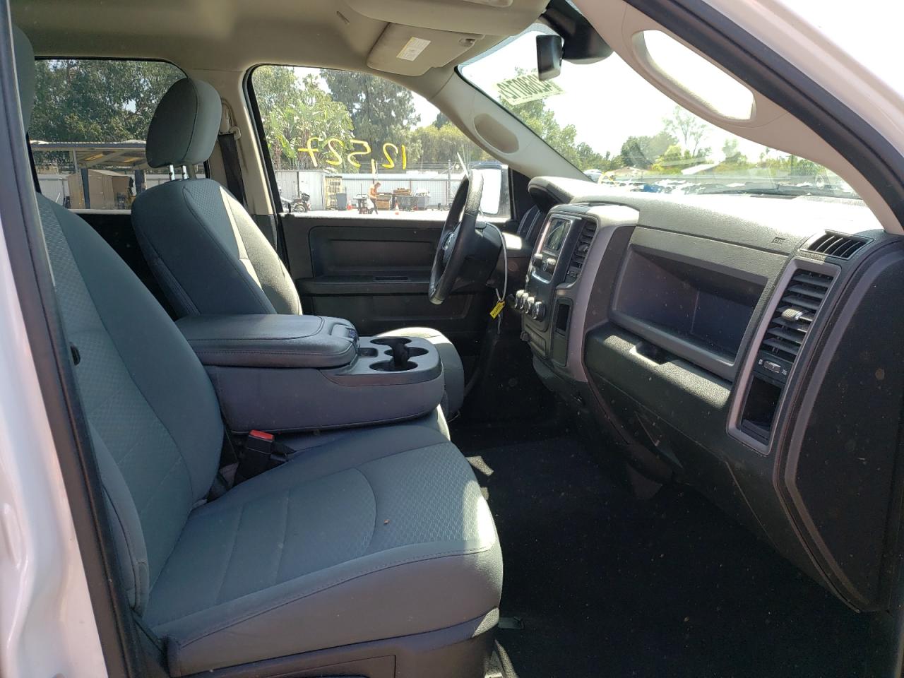 Photo 5 from auction – 2019 RAM 1500 CLASS with VIN 1C6RR6FT9KS722647