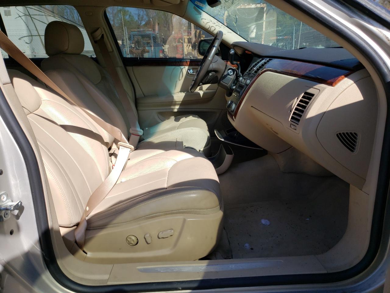 Photo 5 from auction – 2007 CADILLAC DTS with VIN 1G6KD57Y57U197291