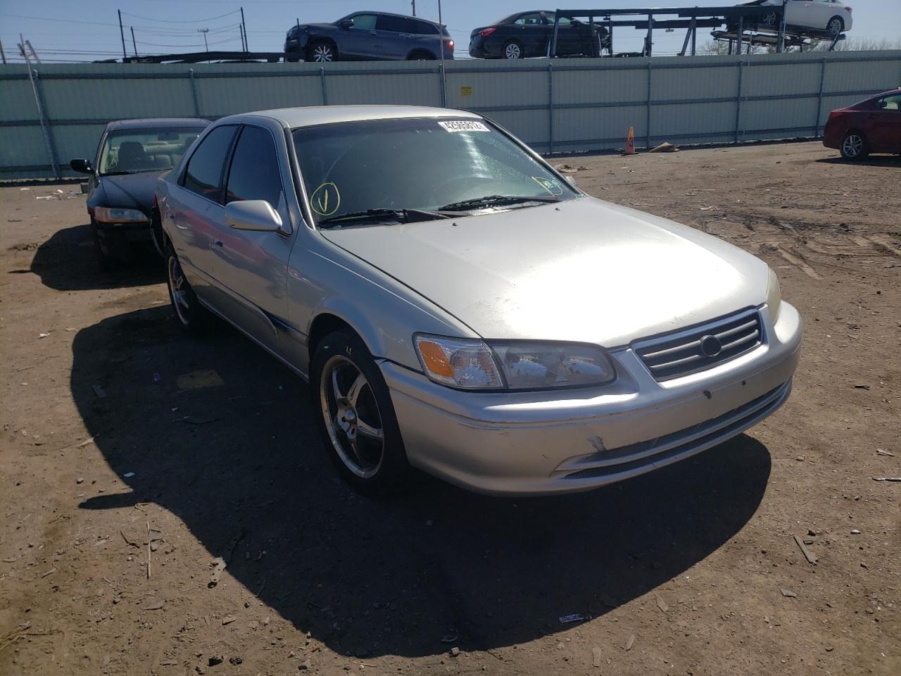 TOYOTA CAMRY 2001 with VIN JT2BG22K310549720 - Photo from auction