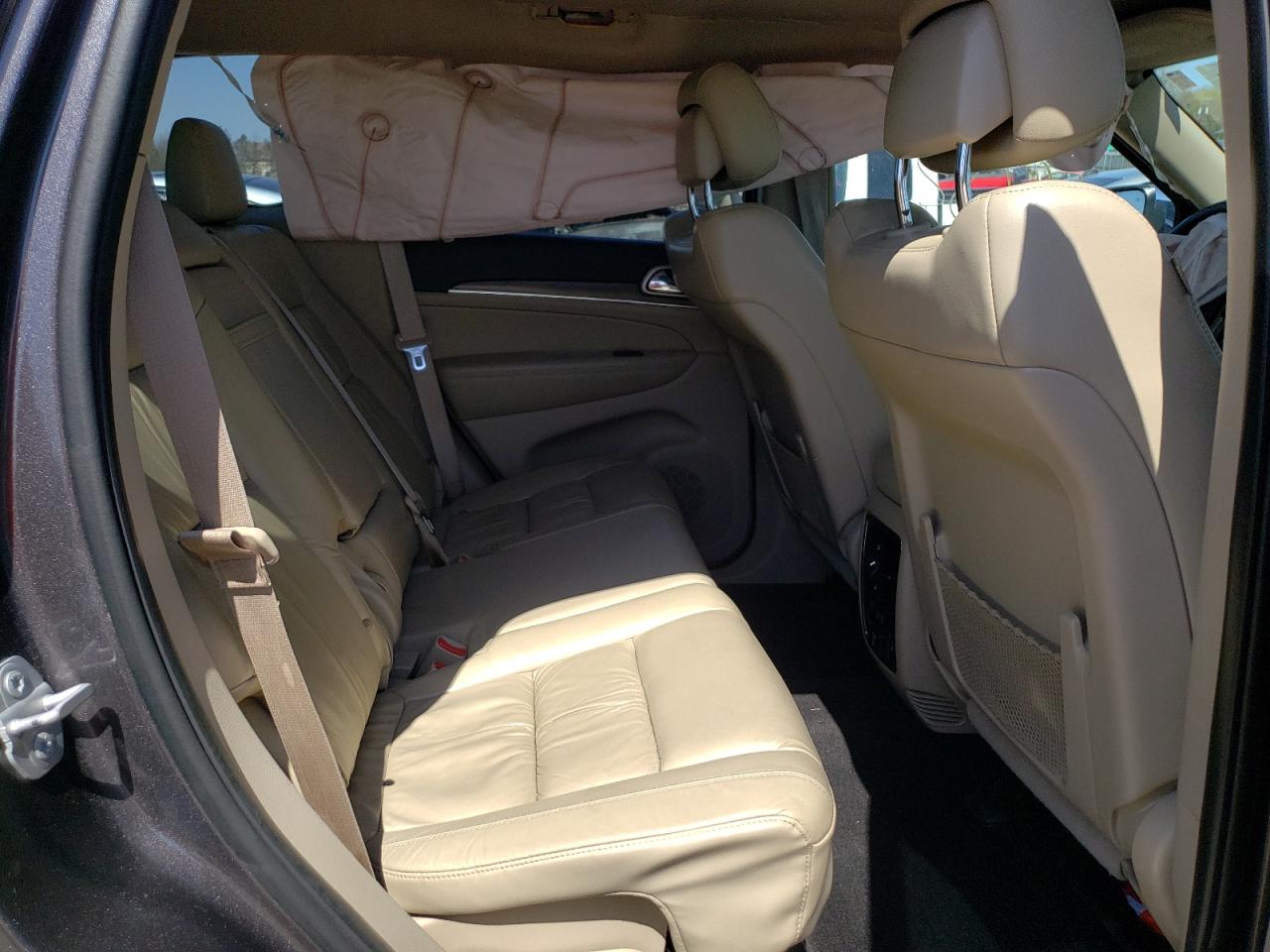 Photo 6 from auction – 2015 JEEP GRAND CHER with VIN 1C4RJFBG9FC124132