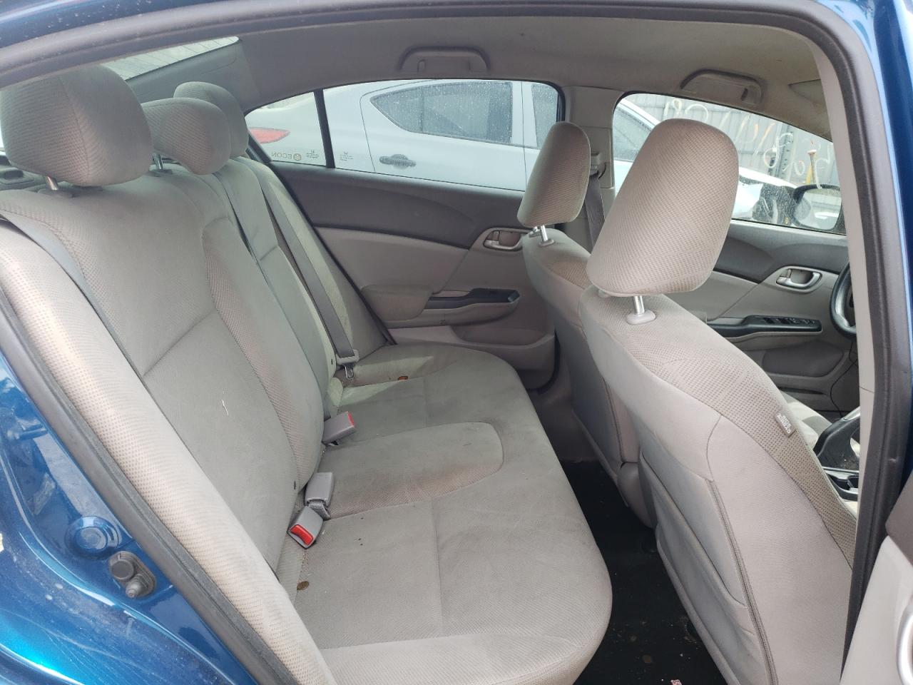 Photo 6 from auction – 2012 HONDA CIVIC LX with VIN 19XFB2F58CE027994