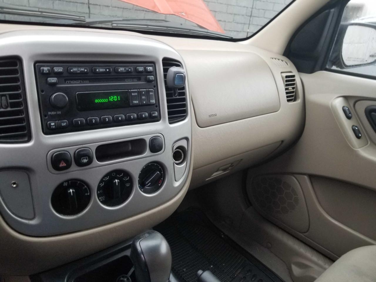Photo 9 from auction – 2005 FORD ESCAPE XLS with VIN 1FMYU02ZX5KC05075
