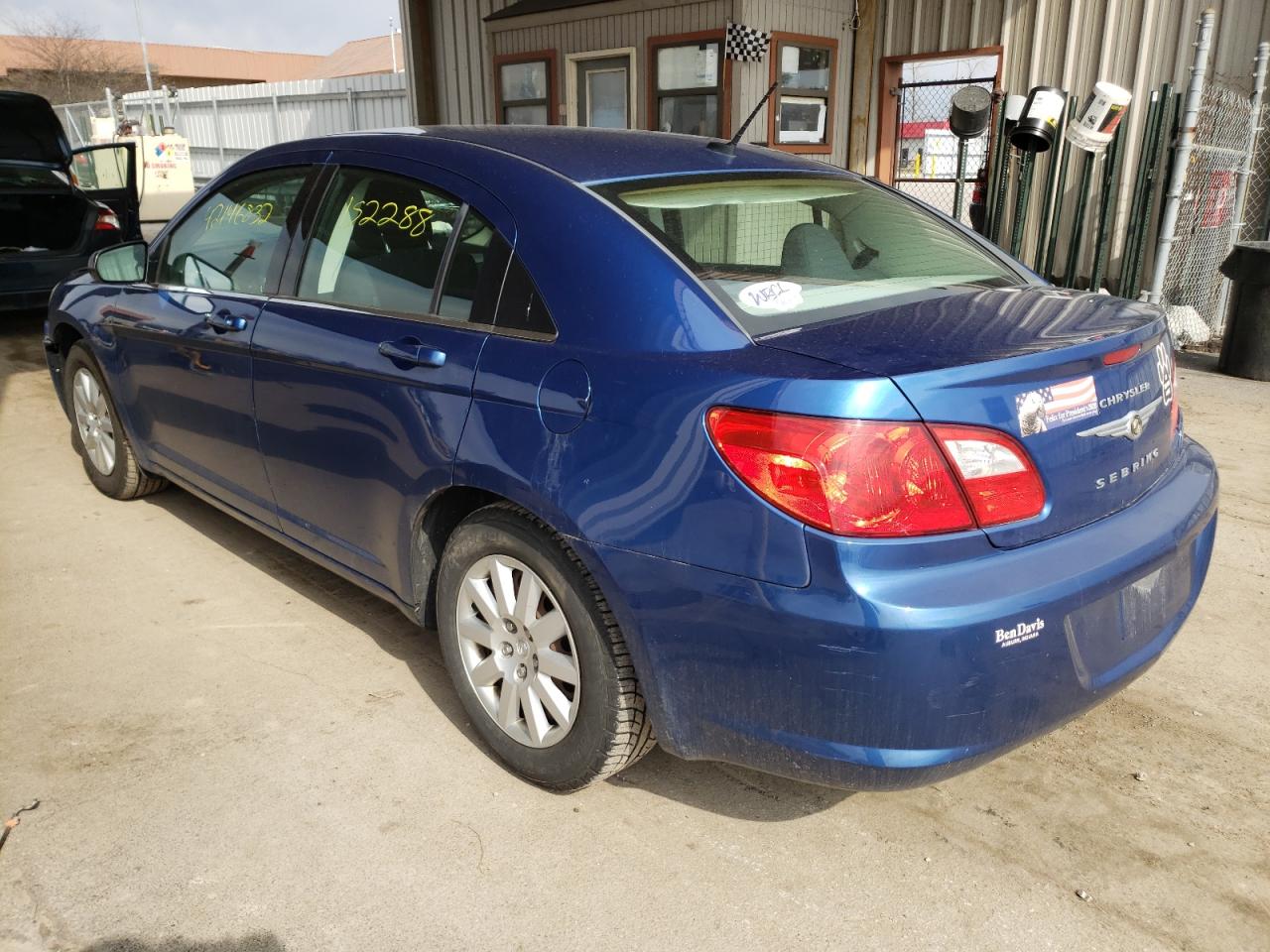 Photo 3 from auction – 2010 CHRYSLER SEBRING TO with VIN 1C3CC4FB7AN100724
