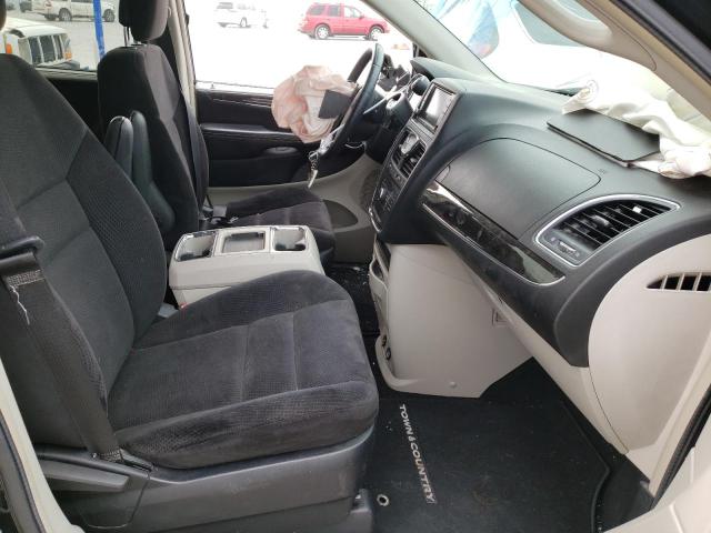 Photo 5 from auction – 2014 CHRYSLER TOWN & COU with VIN 2C4RC1BG9ER469552