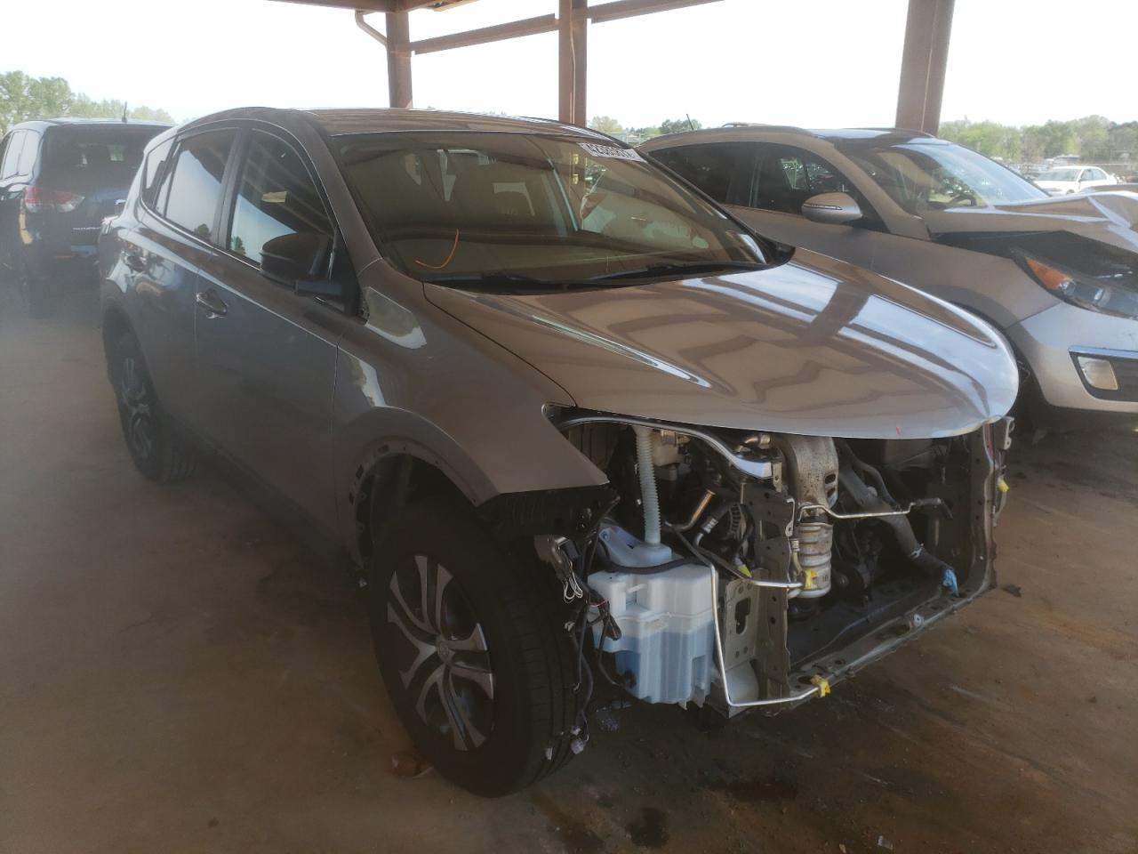 Photo 1 from auction – 2018 TOYOTA RAV4 LE with VIN 2T3ZFREV5JW419585