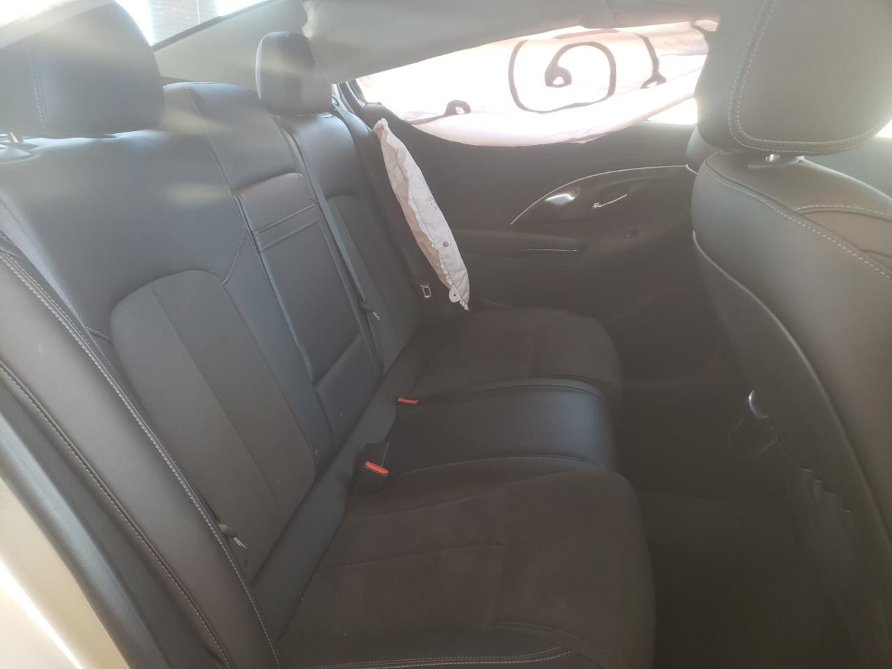Photo 6 from auction – 2015 BUICK LACROSSE with VIN 1G4GA5G32FF207936