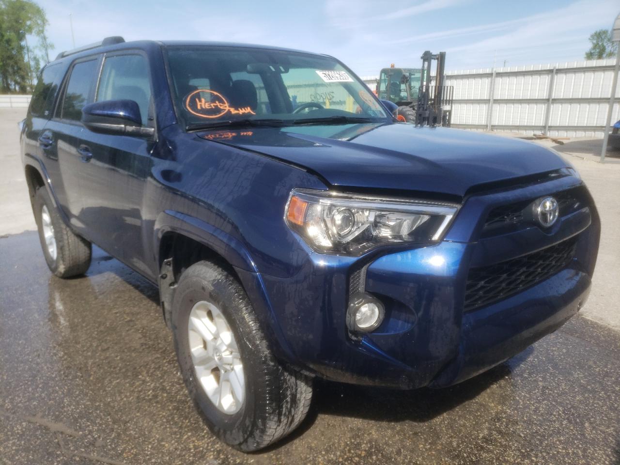 Photo 1 from auction – 2019 TOYOTA 4RUNNER SR with VIN JTEBU5JR7K5657287