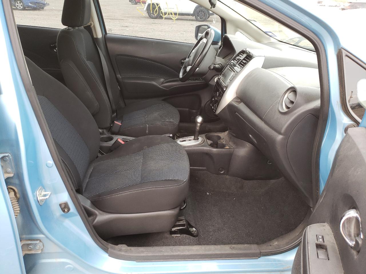 Photo 15 from auction – 2015 NISSAN VERSA NOTE with VIN 3N1CE2CPXFL433679