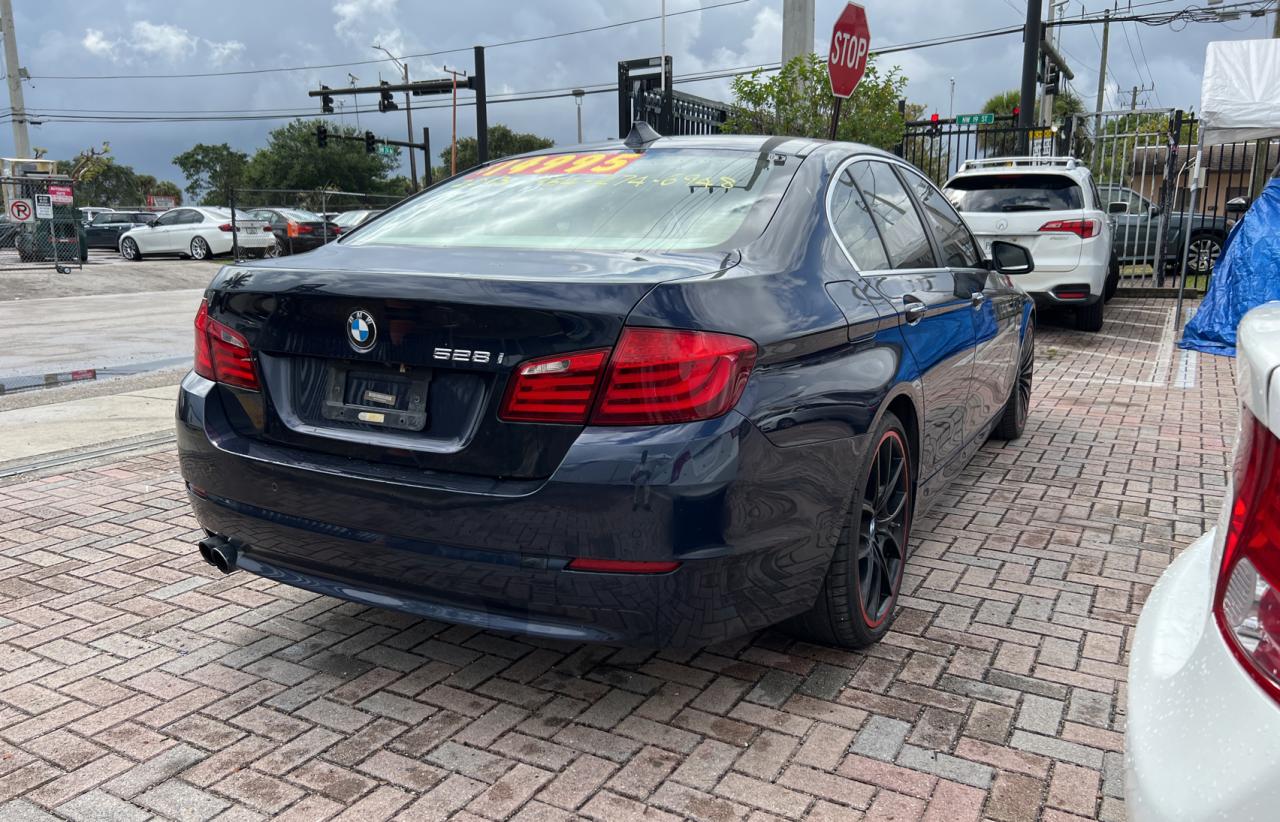 Photo 4 from auction – 2013 BMW 528 I with VIN WBAXG5C54DD233521