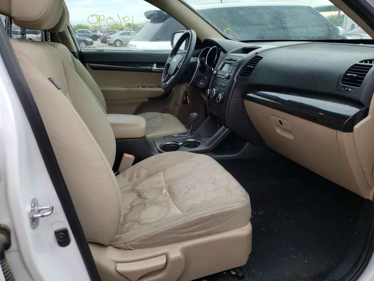 Photo 5 from auction – 2011 KIA SORENTO BA with VIN 5XYKT4A22BG124923