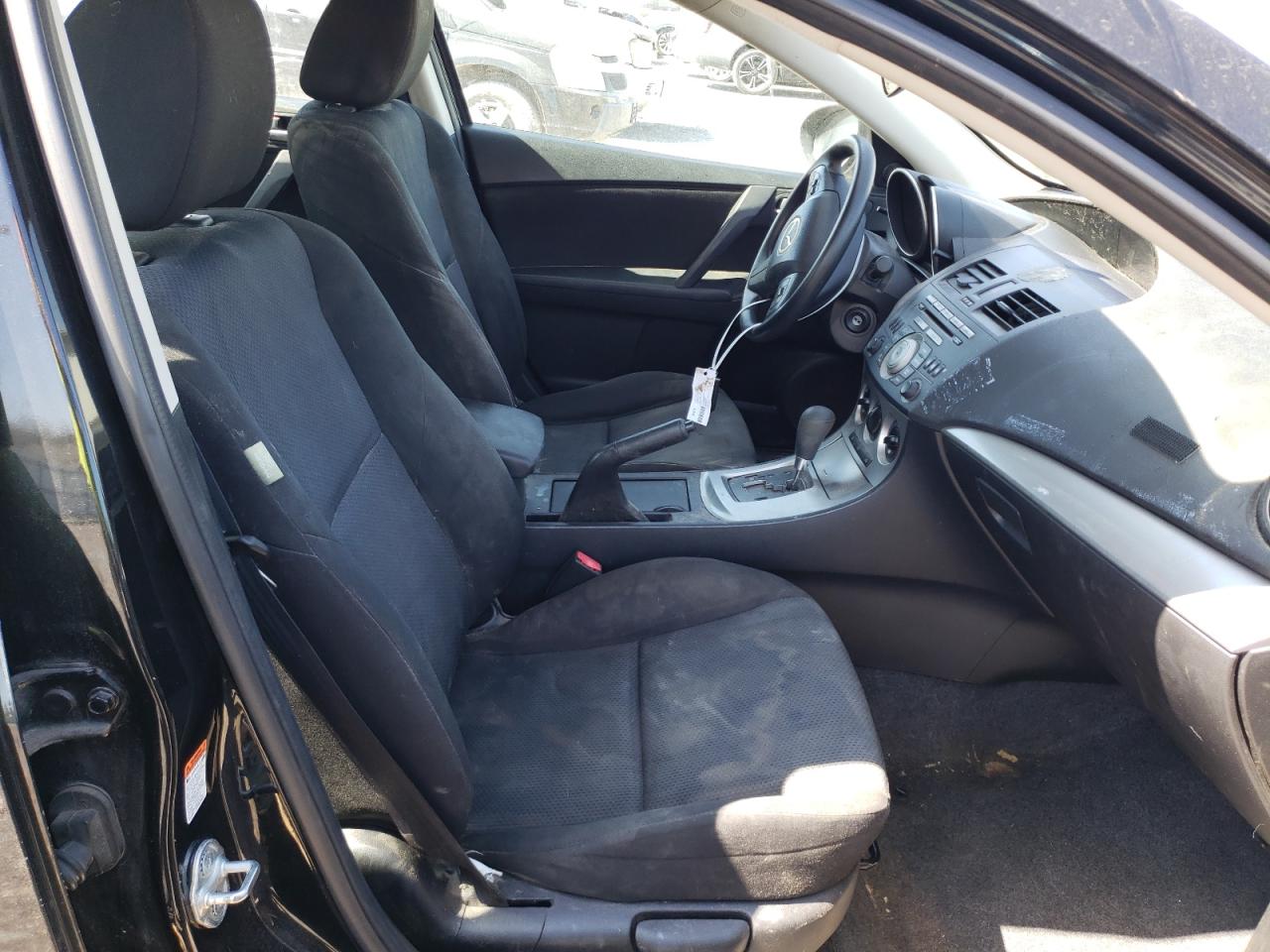 Photo 5 from auction – 2010 MAZDA 3 I with VIN JM1BL1SF0A1248140