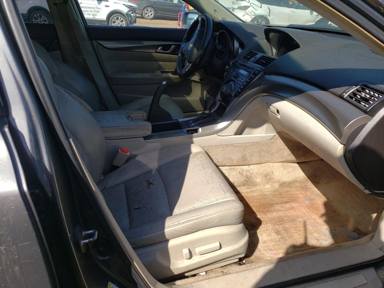 Photo 5 from auction – 2009 ACURA TL with VIN 19UUA86509A006762