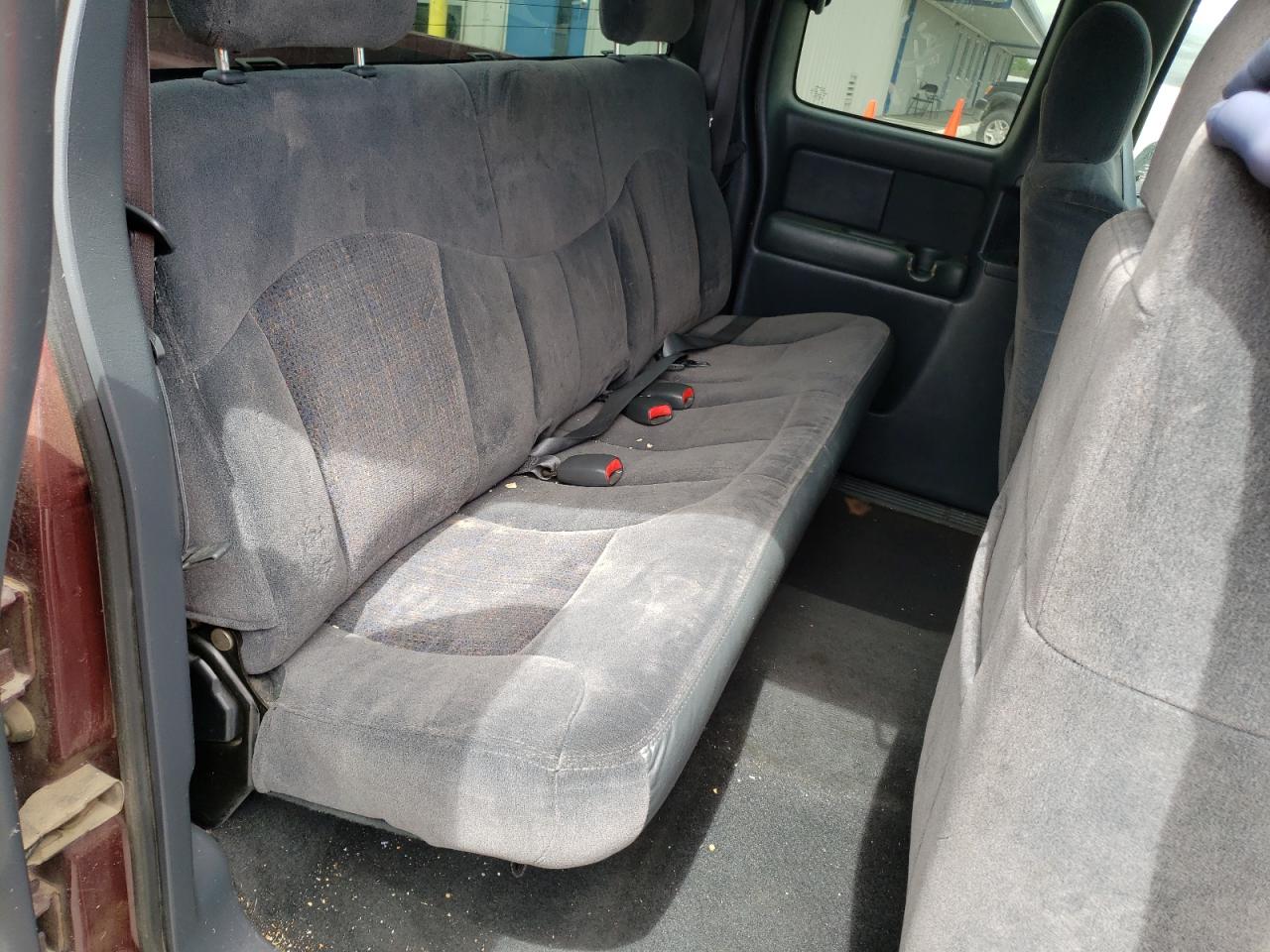 Photo 6 from auction – 2001 CHEVROLET SILVERADO with VIN 2GCEC19V811170355
