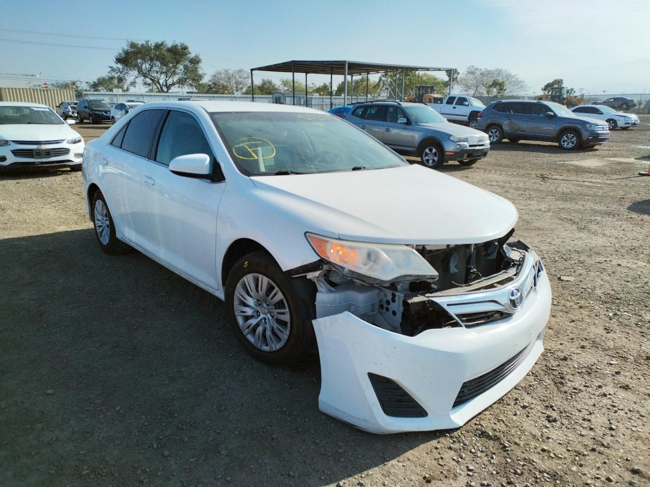 Photo 1 from auction – 2014 TOYOTA CAMRY /LE/ with VIN 4T4BF1FK2ER385018