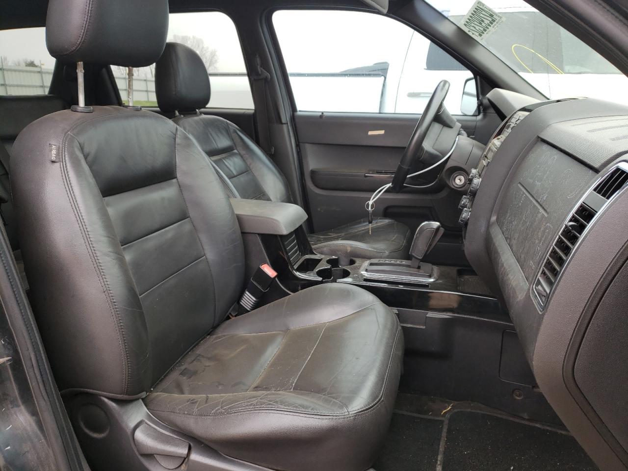 Photo 5 from auction – 2008 FORD ESCAPE LIM with VIN 1FMCU94128KE69109