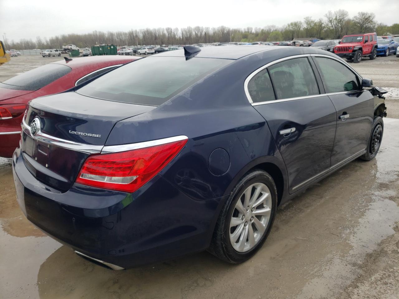 Photo 4 from auction – 2016 BUICK LACROSSE with VIN 1G4GB5G35GF265571
