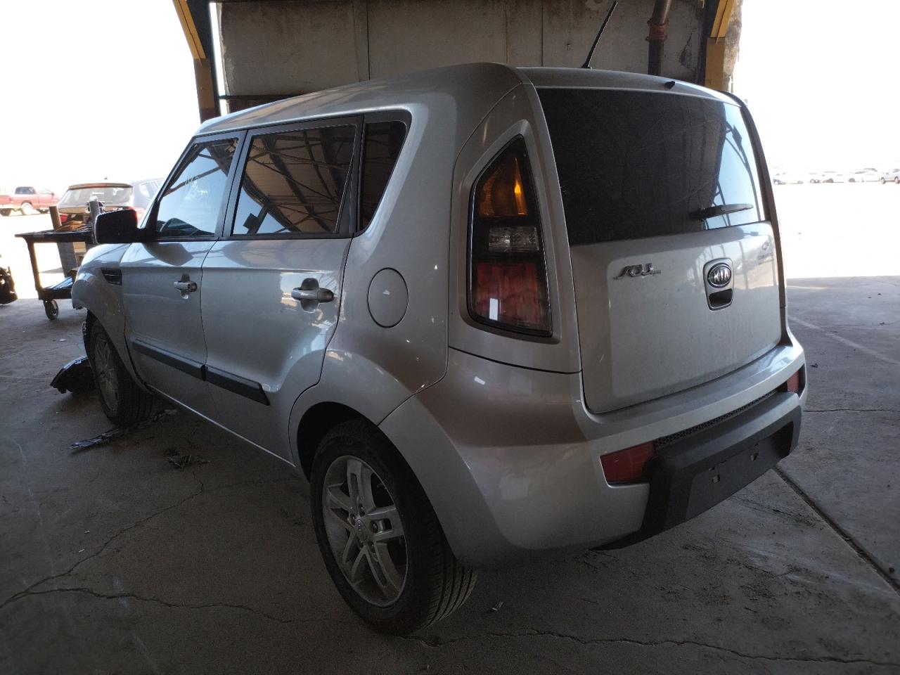 Foto 3 de la subasta – 2011 KIA SOUL + con VIN KNDJT2A21B7711613