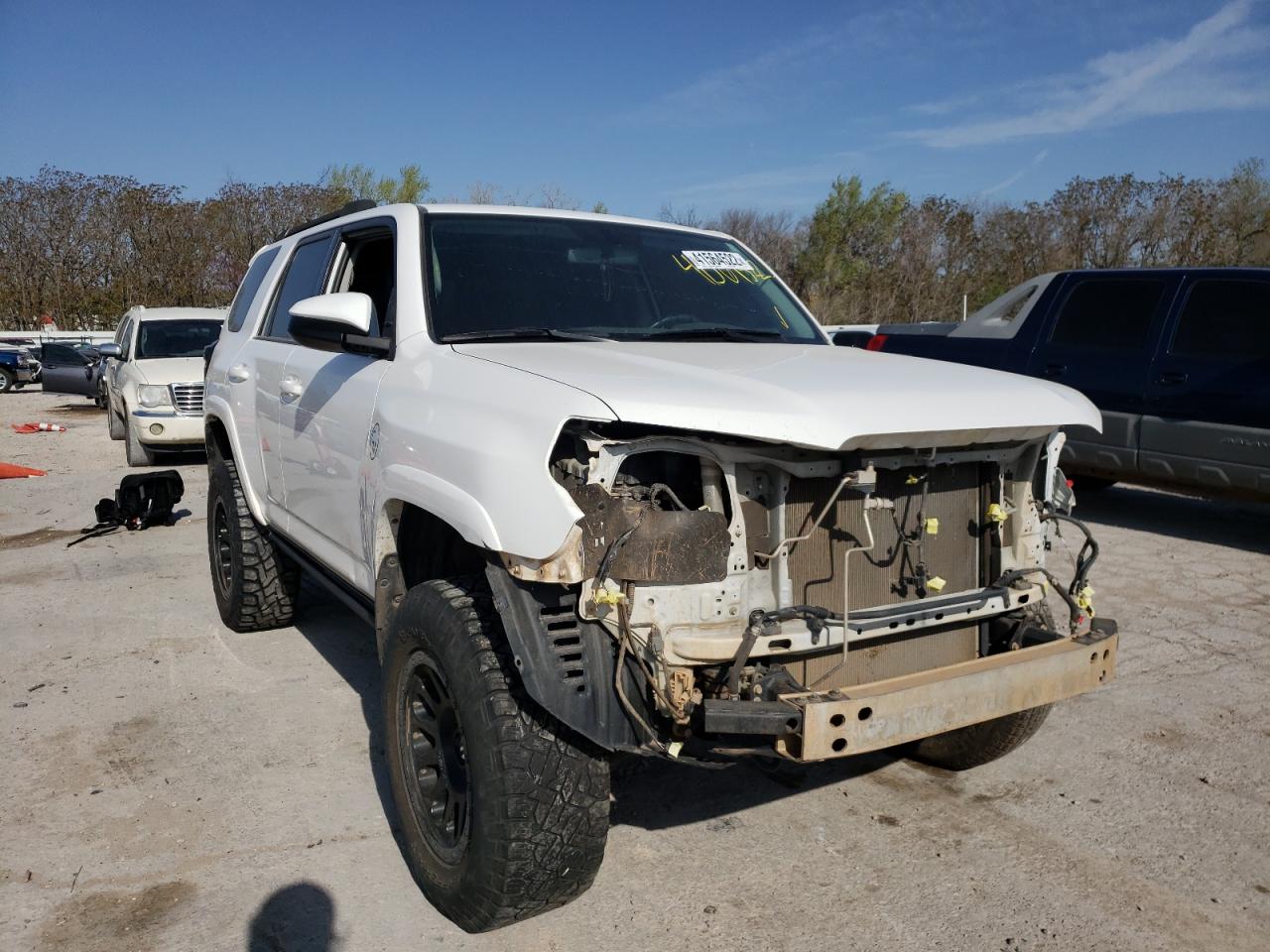TOYOTA 4RUNNER SR 2016 with VIN JTEBU5JR6G5403576 - Photo from auction