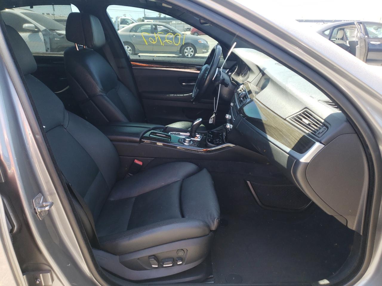 Photo 5 from auction – 2011 BMW 550 I with VIN WBAFR9C53BDE81613