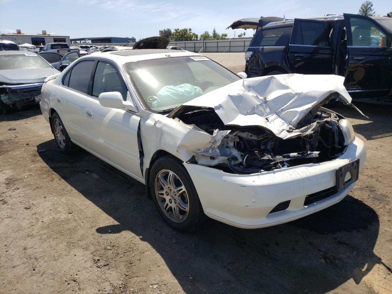 ACURA 3.2TL 2001 with VIN 19UUA56651A024184 - Photo from auction