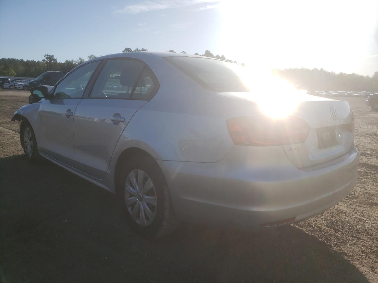 Photo 3 from auction – 2014 VOLKSWAGEN JETTA BASE with VIN 3VW2K7AJ0EM332038