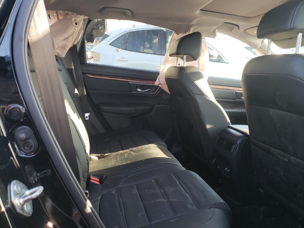 Photo 6 from auction – 2017 HONDA CR-V EXL with VIN 2HKRW2H85HH623124