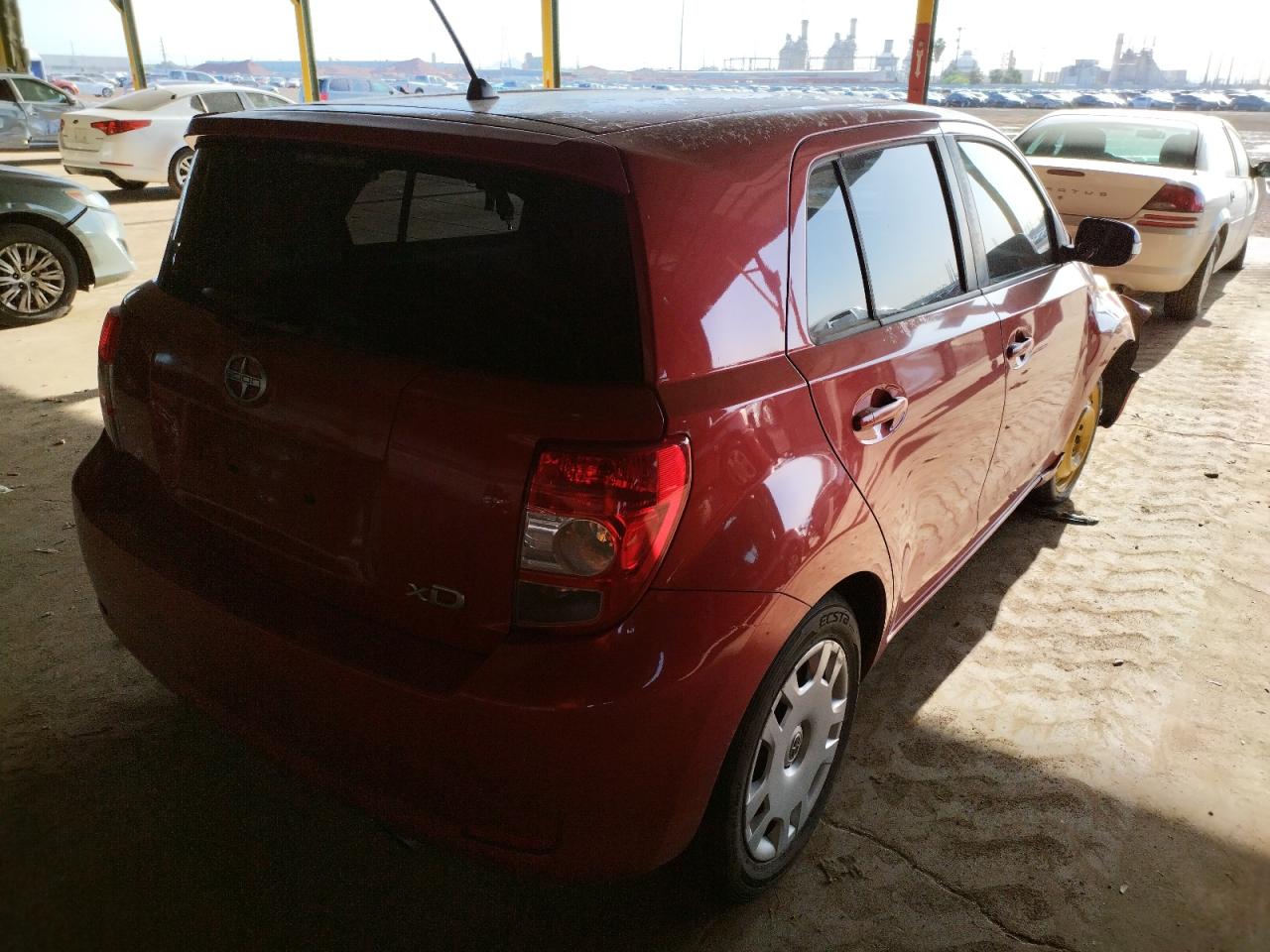 Photo 4 from auction – 2010 TOYOTA SCION XD with VIN JTKKU4B49AJ056687