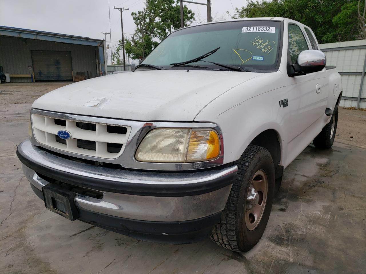 Photo 2 from auction – 1997 FORD F150 with VIN 1FTDX0761VKC22078