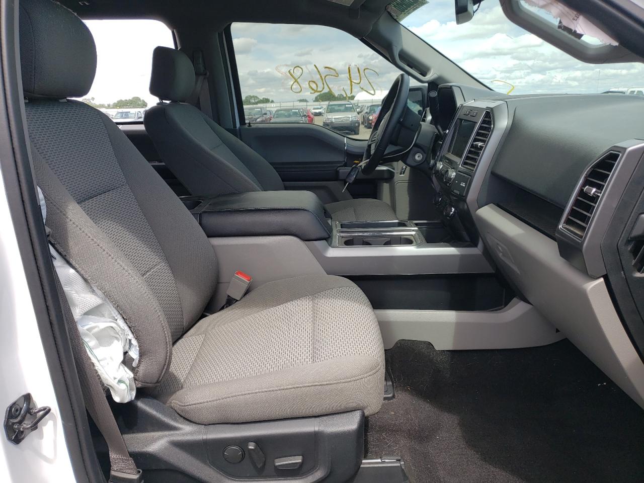 Photo 5 from auction – 2019 FORD F150 SUPER with VIN 1FTEW1E47KKD05556