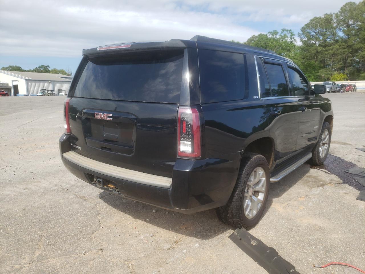 Photo 4 from auction – 2016 GMC YUKON SLT with VIN 1GKS1BKC3GR181601