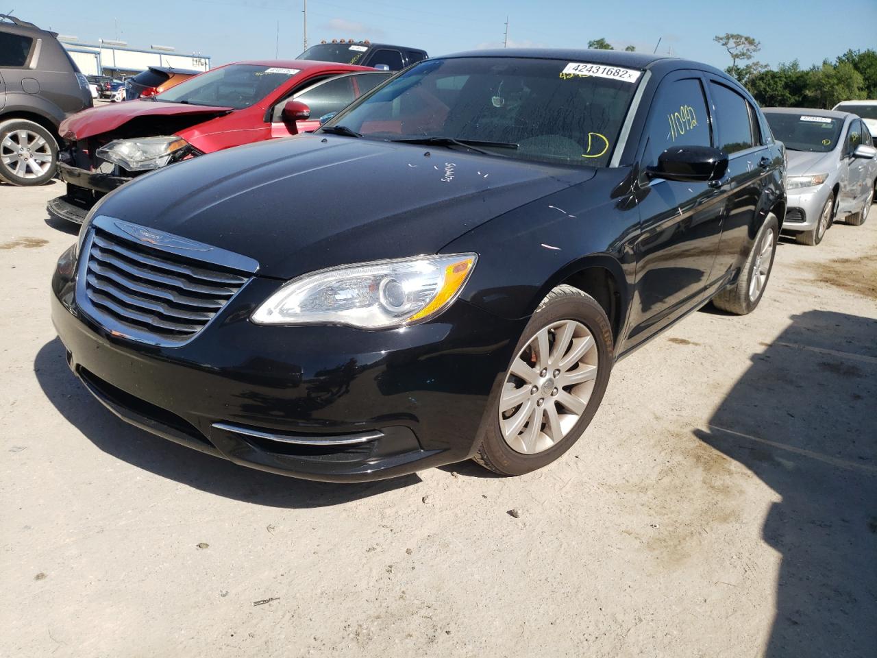 Photo 2 from auction – 2012 CHRYSLER 200 TOURIN with VIN 1C3CCBBB7CN301732