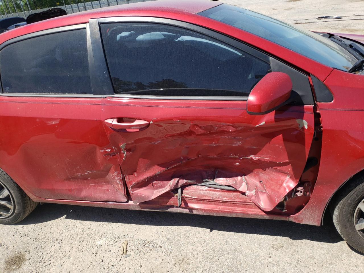 Photo 9 from auction – 2015 TOYOTA COROLLA L with VIN 5YFBURHE0FP266165