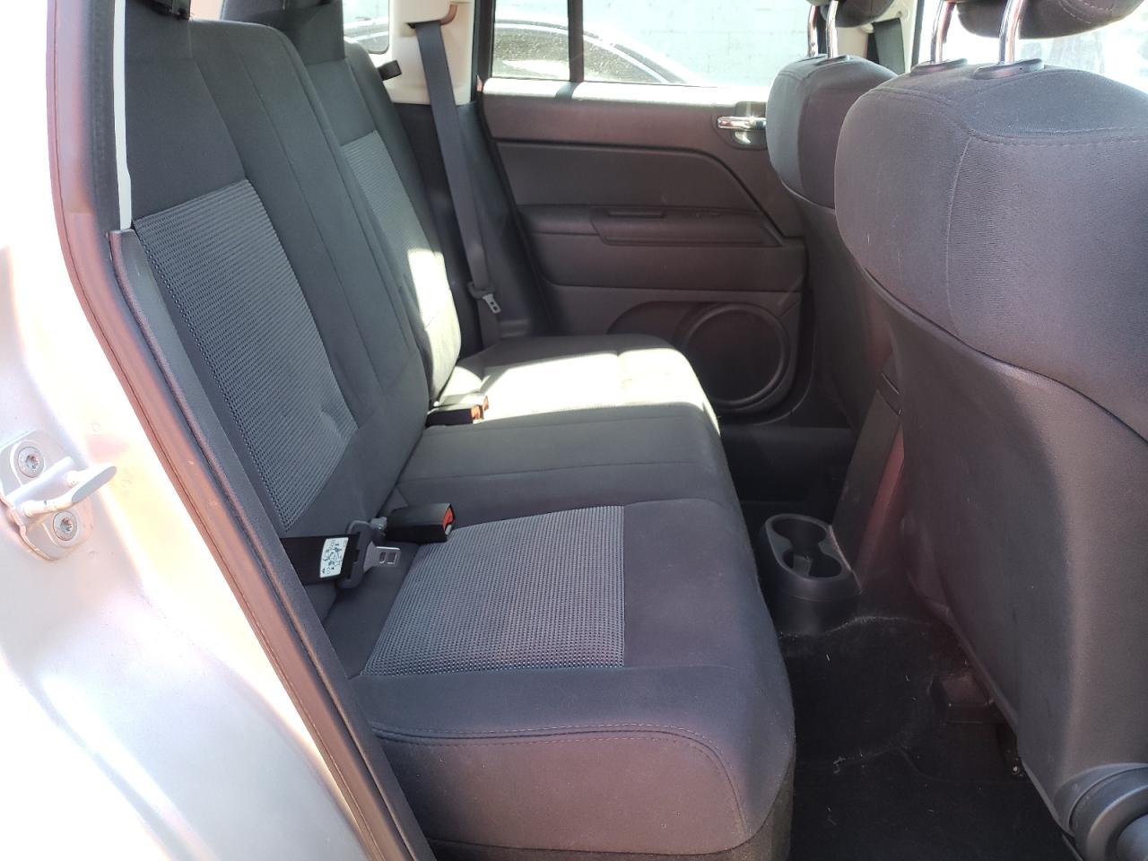Photo 6 from auction – 2011 JEEP COMPASS SP with VIN 1J4NF1FB2BD135294