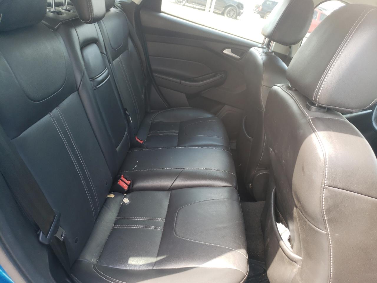 Zdjęcie 6 z aukcji – 2013 FORD FOCUS SE z VIN 1FADP3K28DL207615
