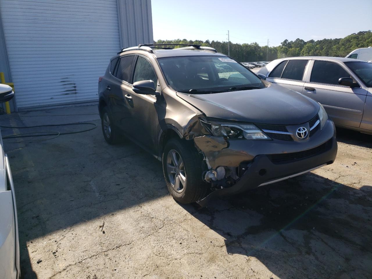 TOYOTA RAV4 XLE 2013 with VIN 2T3WFREV7DW070887 - Photo from auction