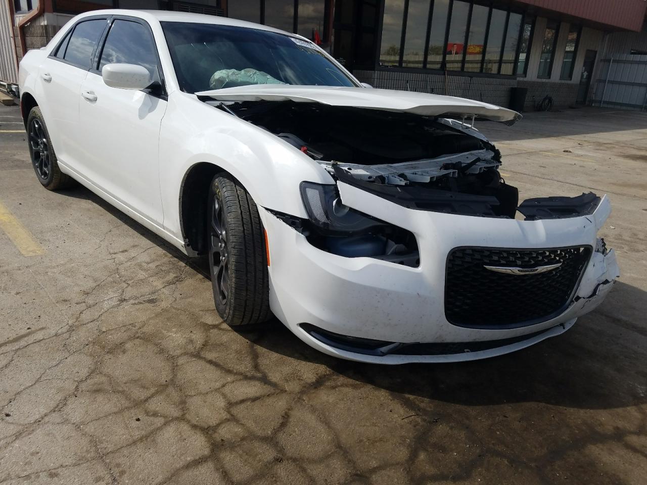 CHRYSLER 300 S 2019 with VIN 2C3CCAGG3KH586063 - Photo from auction