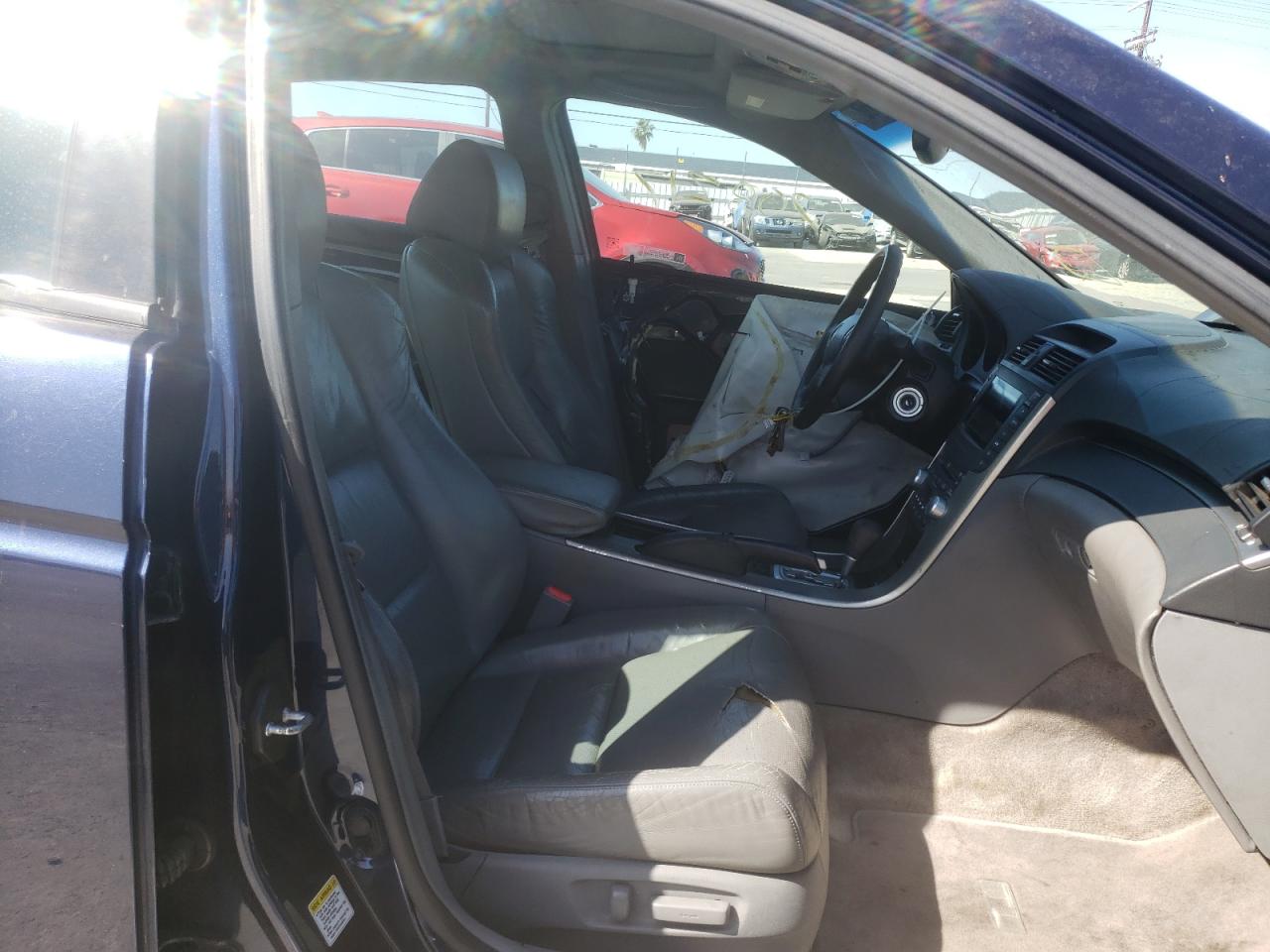 Photo 5 from auction – 2005 ACURA TL with VIN 19UUA66245A029014