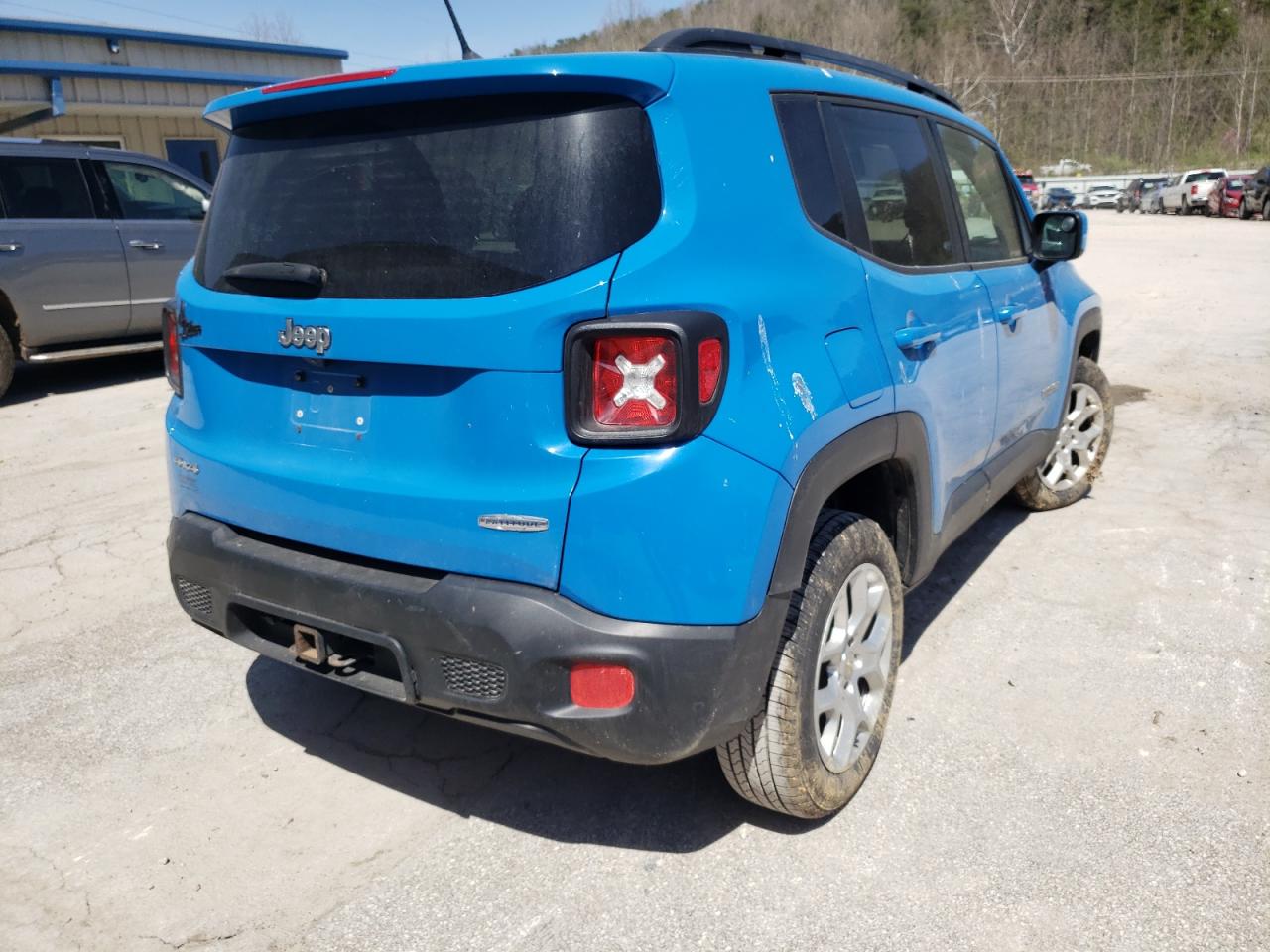 Photo 4 from auction – 2015 JEEP RENEGADE L with VIN ZACCJBBT0FPB70985