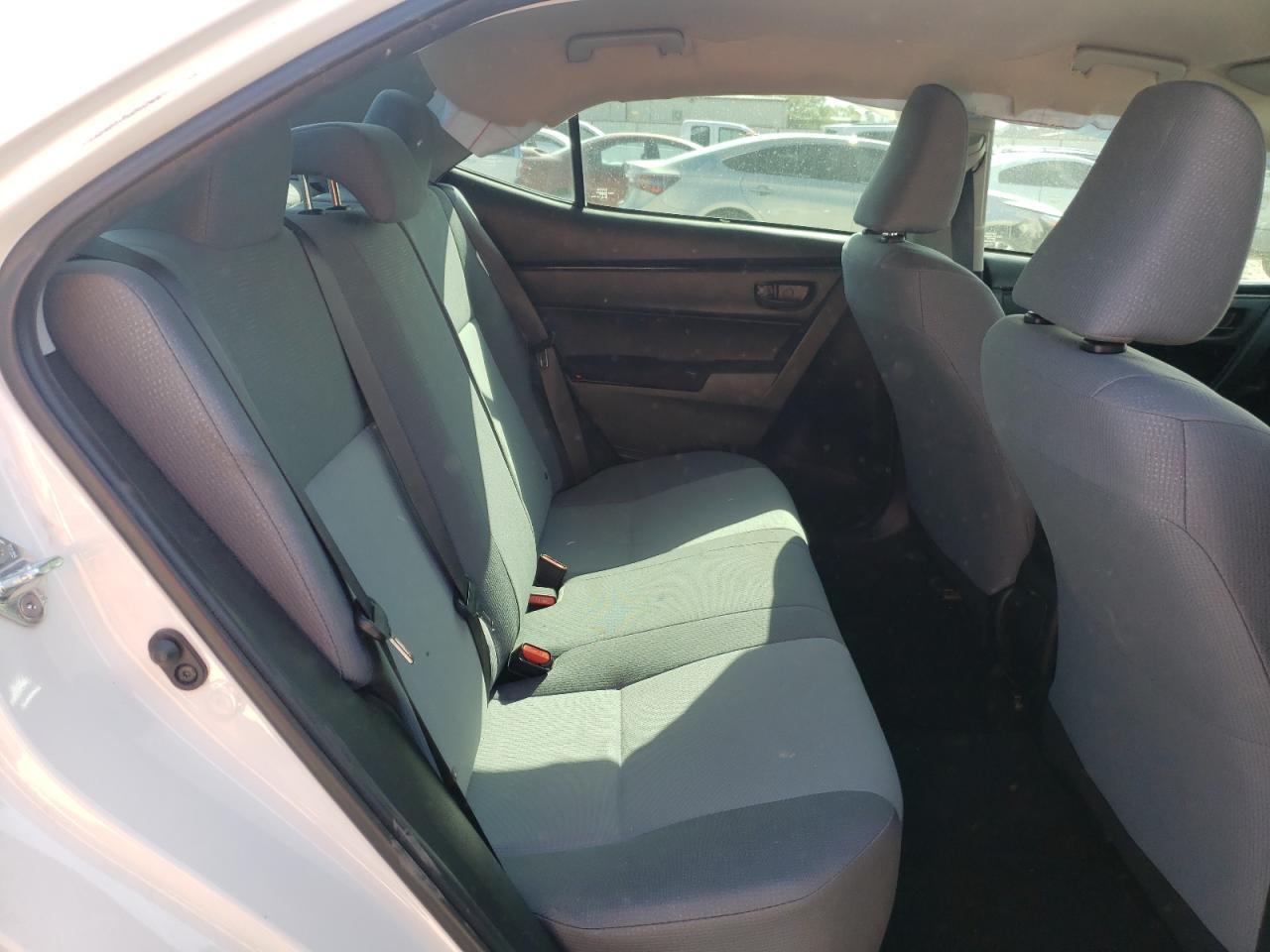 Photo 6 from auction – 2017 TOYOTA COROLLA L with VIN 5YFBURHE9HP699339