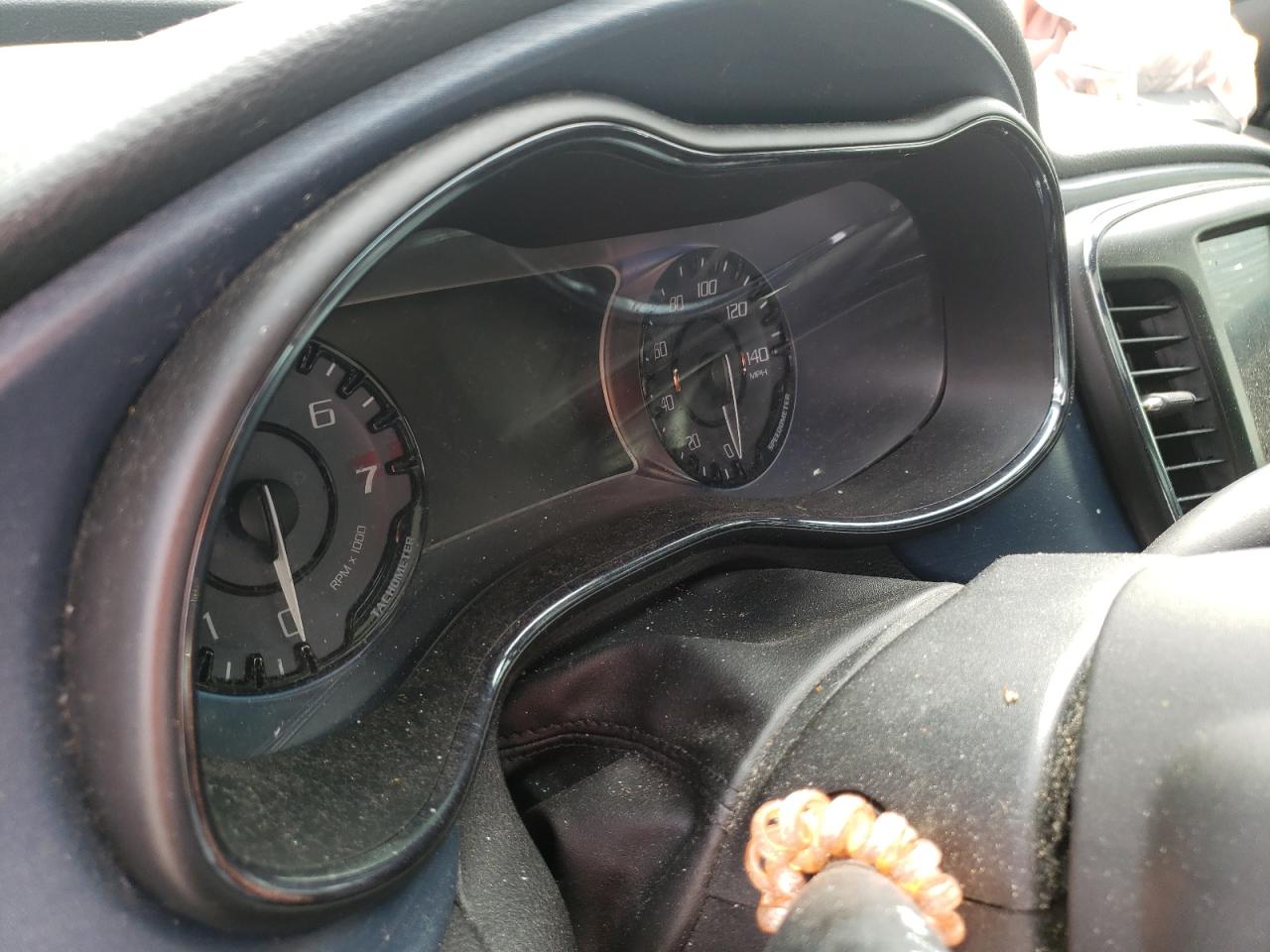 Photo 8 from auction – 2015 CHRYSLER 200 S with VIN 1C3CCCDG1FN589637