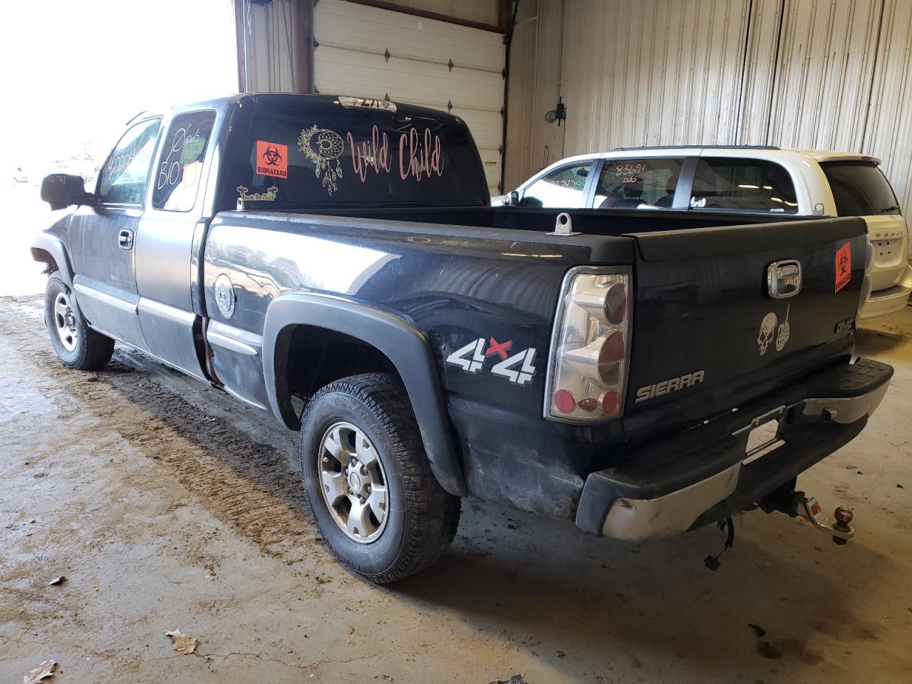 Photo 3 from auction – 2002 GMC NEW SIERRA with VIN 2GTEK19T021249554