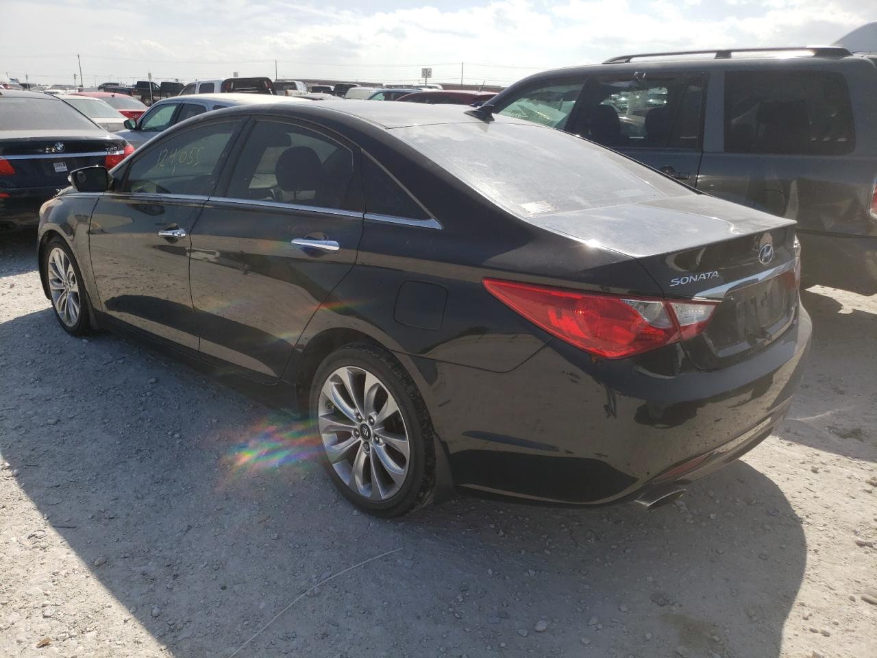 Photo 3 from auction – 2013 HYUNDAI SONATA SE with VIN 5NPEC4AB4DH539072