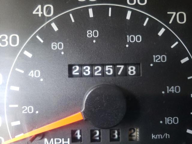 Photo 8 from auction – 2001 FORD F250 SUPER with VIN 1FTNX21F01EB03147