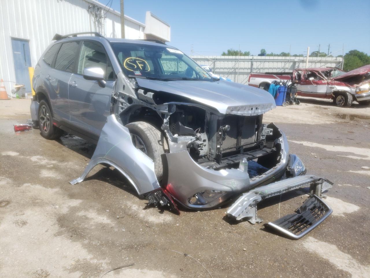 SUBARU FORESTER P 2019 with VIN JF2SKAEC2KH536904 - Photo from auction